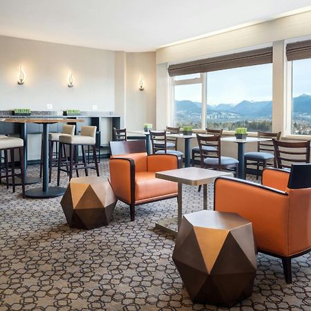 Sheraton Vancouver Guildford Hotel Суррей Экстерьер фото