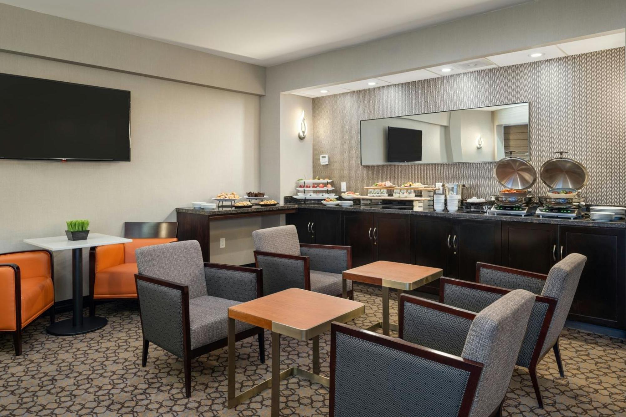 Sheraton Vancouver Guildford Hotel Суррей Экстерьер фото